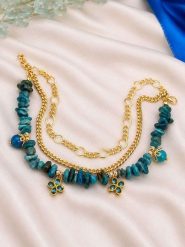 L'Atelier de Gaia Pozłacana bransoletka z opalami, turkusami i cyrkoniami na kostkę rozmiar: onesize. Niebieskie bransoletki L'Atelier de Gaia, z cyrkonią, pozłacane. Za 38.95 zł.