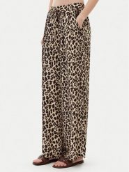ViCOLO Spodnie materiałowe TD1432 Beżowy Relaxed Fit. Brązowe spodnie materiałowe ViCOLO, bez wzorów, z materiału. Za 429.99 zł.
