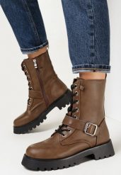 Ciemnobeżowe Botki Workery z Małą Saszetką Cangi. Brązowe botki Born2be, bez wzorów, ze skóry ekologicznej, eleganckie, z okrągłym noskiem, za kostkę, bez obcasa, na płaskiej podeszwie, bez zapięcia. W wyprzedaży za 110.49 zł.