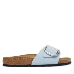 Klapki Birkenstock. Niebieskie klapki Birkenstock, bez wzorów, bez obcasa, bez zapięcia. Za 509.99 zł.