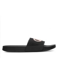 Klapki Champion. Czarne klapki Champion, bez wzorów, bez obcasa, bez zapięcia. Za 79.99 zł.