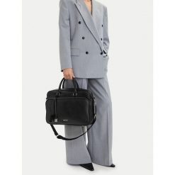 Torba na laptopa Nine West. Czarne torby na laptopa Nine West, bez wzorów. Za 299.99 zł.