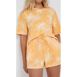 GAP szorty bawełniane damskie kolor pomarańczowy wzorzyste high waist. Brązowe szorty GAP, bez wzorów, z bawełny. W wyprzedaży za 119.99 zł.