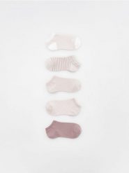 Skarpetki z bawełną 5 pack - pastelowy róż. Czerwone skarpetki Reserved, bez wzorów, z bawełny. Za 49.99 zł.