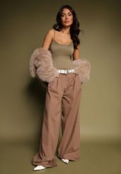Jasnobrązowe Szerokie Spodnie High Waist z Bawełny z Dołączonym Ozdobnym Łańcuszkiem Romira. Brązowe jeansy Renee, m, bez wzorów, z bawełny, eleganckie, z podwyższonym stanem. W wyprzedaży za 83.99 zł.