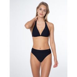 Góra bikini damskiego Protest MIXWANAKA. Czarne bikini Protest, bez wzorów, sportowe. Za 179.00 zł.