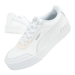 Buty sportowe damskie Puma Carina Lift. Białe buty sportowe lifestyle Puma, bez wzorów, ze skóry ekologicznej, bez zapięcia, trekkingowe. Za 149.00 zł.