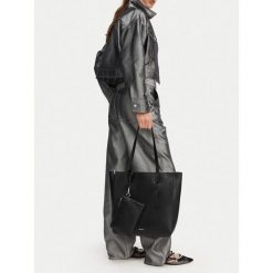 Torebka JENNY. Czarne torebki klasyczne Jenny, bez wzorów, bez dodatków. Za 149.99 zł.