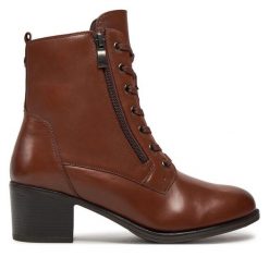 Botki Caprice. Brązowe botki Caprice, bez wzorów, bez obcasa, na słupku, bez zapięcia. Za 259.99 zł.