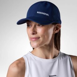 Czapka z daszkiem Rossignol Active. Niebieskie czapki z daszkiem Rossignol, bez wzorów, sportowe. Za 159.99 zł.