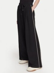 Weekend Max Mara Spodnie dresowe Godezia 2625786021 Czarny Relaxed Fit. Czarne spodnie dresowe Weekend Max Mara, bez wzorów, z bawełny. Za 839.99 zł.