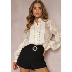 Czarne Szorty Feodites. Czarne szorty Renee, z aplikacjami, z materiału, glamour. W wyprzedaży za 95.99 zł.