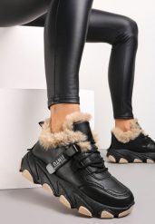 Czarne Sneakersy Przed Kostkę na Płaskiej Grubej Podeszwie z Ociepleniem ze Sztucznego Futerka Borrolla. Czarne buty sportowe lifestyle Renee, na zimę, bez wzorów, sportowe, przed kostkę, bez zapięcia. W wyprzedaży za 103.99 zł.