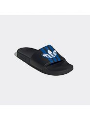 Adidas Klapki "Adilette" w kolorze czarnym rozmiar: 44,5. Czarne klapki adidas, bez wzorów, klasyczne, z otwartym noskiem, bez obcasa, bez zapięcia. Za 113.10 zł.