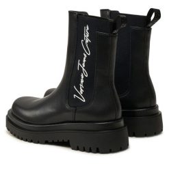 Sztyblety Versace Jeans Couture. Czarne botki Versace Jeans Couture, bez wzorów, z jeansu, bez obcasa, na płaskiej podeszwie, bez zapięcia. Za 549.99 zł.