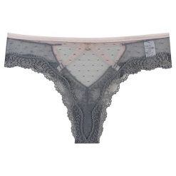 Figi z ozdobnymi strapsami z przewiewnego materiału Roxana. Fioletowe figi Intica, bez wzorów. W wyprzedaży za 59.00 zł.