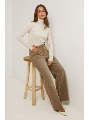 Soft Cashmere Golf w kolorze beżowym rozmiar: 38/40. Brązowe swetry Soft Cashmere, bez wzorów, z kaszmiru, klasyczne, bez ramiączek. Za 122.09 zł.