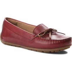Mokasyny CLARKS - Dameo Swing 261330214 Red Leather. Czerwone mokasyny Clarks, z materiału. W wyprzedaży za 199.00 zł.