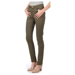Brave Soul Jeansy Damskie Joey Xs Khaki. Jeansy marki Brave Soul. W wyprzedaży za 77.00 zł.