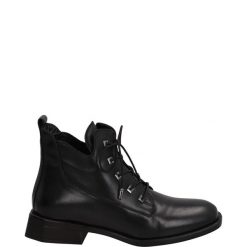 CZARNE BOTKI 0232 101 BLACK. Czarne botki Venezia, bez wzorów, ze skóry, bez obcasa, bez zapięcia. Za 259.00 zł.