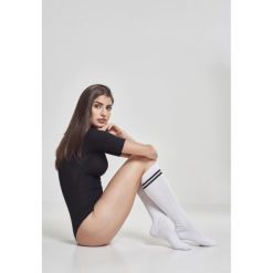 Skarpetki Urban Classic college. Białe skarpetki Urban Classics, bez wzorów. Za 25.50 zł.