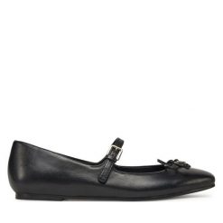 Baleriny Guess. Czarne baleriny Guess, z aplikacjami, bez obcasa, bez zapięcia. Za 269.99 zł.