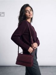 Jednolity sweter - bordowy. Czerwone swetry Sinsay, l, bez wzorów, bez ramiączek. Za 49.99 zł.