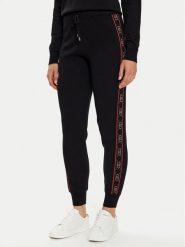Liu Jo Sport Spodnie dresowe TF4226 MS63L Czarny Regular Fit. Czarne spodnie dresowe Liu Jo Sport, bez wzorów, z dresówki. Za 389.99 zł.