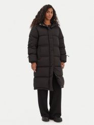 Lacoste Kurtka zimowa BF2614 Czarny Regular Fit. Czarne kurtki Lacoste, na zimę, bez wzorów, z syntetyku, bez kaptura. Za 1,639.00 zł.