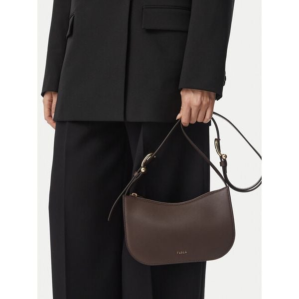 Torebka Furla. Brązowe torebki klasyczne Furla, bez wzorów, klasyczne, bez dodatków. Za 1,439.00 zł.