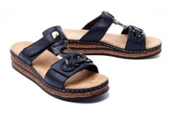 RIEKER 62936-14 blue, klapki damskie. Niebieskie klapki Rieker, bez wzorów, bez obcasa, na koturnie, bez zapięcia. Za 289.90 zł.