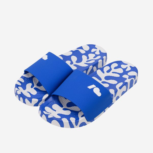 Klapki Kubota Basenowe Basic Print Niebieskie. Niebieskie klapki Kubota, bez wzorów, z dresówki, eleganckie, bez obcasa, bez zapięcia. Za 79.99 zł.