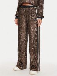Guess Spodnie palazzo V4BB16 KCI90 Brązowy Relaxed Fit. Brązowe spodnie materiałowe Guess, z aplikacjami, z materiału. Za 569.99 zł.