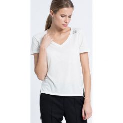 Reebok - Top. Topy sportowe marki Reebok. W wyprzedaży za 69.90 zł.