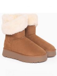 ISLAND BOOT Botki zimowe "Arine" w kolorze jasnobrązowym rozmiar: 38. Brązowe botki Island Boot, bez wzorów, z materiału, bez obcasa, na platformie, bez zapięcia. Za 182.72 zł.