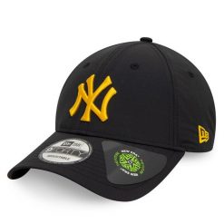 Czapka z daszkiem New Era. Czarne czapki z daszkiem New Era, bez wzorów. Za 89.99 zł.