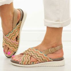 Multi płaskie sandały damskie Potocki 90374. Sandały POTOCKI, bez wzorów, z jeansu, casualowe, bez obcasa, na płaskiej podeszwie, bez zapięcia. Za 149.00 zł.