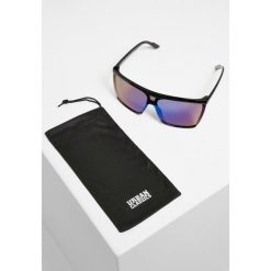 Okulary przeciwsłoneczne Urban Classics 112 uc. Czarne okulary przeciwsłoneczne Urban Classics, bez wzorów. Za 93.50 zł.