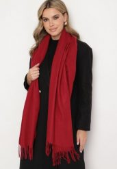 Bordowy Szalik Inglidyr. Czerwone szaliki i kominy Born2be, bez wzorów, eleganckie. W wyprzedaży za 33.99 zł.