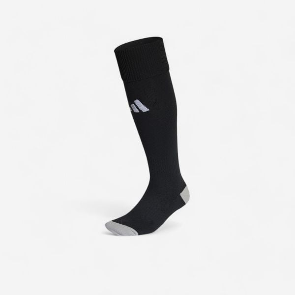 Skarpety do piłki nożnej Adidas Milano. Czarne skarpetki adidas, bez wzorów, z materiału. Za 29.99 zł.
