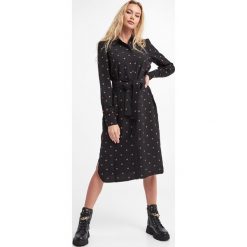 Sukienka TWINSET. Białe sukienki Twinset Milano, bez wzorów, klasyczne, bez kołnierzyka, bez ramiączek. Za 1,239.00 zł.