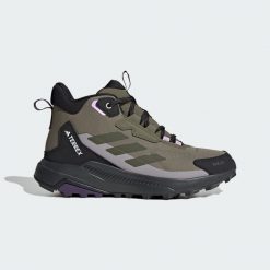 Buty Terrex Anylander Mid Rain.Rdy Hiking. Brązowe buty trekkingowe adidas, z materiału, bez zapięcia. W wyprzedaży za 351.20 zł.