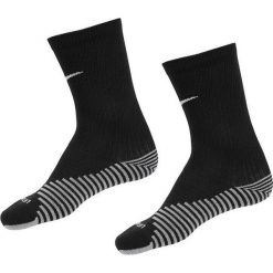 Skarpety sportowe Nike Dri-Fit Strike. Czarne skarpetki Nike, bez wzorów. Za 53.91 zł.