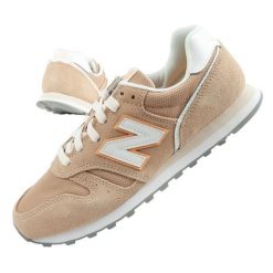 Buty damskie sportowe New Balance WL373SQ2 beżowy. Brązowe buty treningowe bez wzorów, z gumy, bez zapięcia. Za 518.78 zł.
