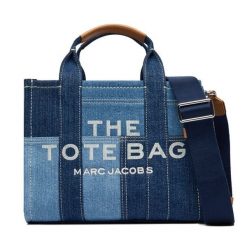 Torebka Marc Jacobs. Niebieskie torebki klasyczne Marc Jacobs, bez wzorów, klasyczne, bez dodatków. Za 1,149.00 zł.