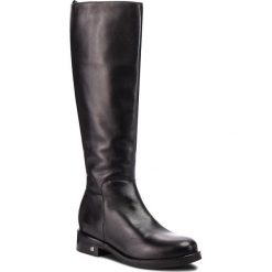 Oficerki NESSI - 18410 Czarny 1. Kozaki marki Nessi. W wyprzedaży za 349.00 zł.