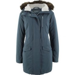 Parka z kapturem z podszewką ze sztucznego futerka bonprix nocny niebieski. Płaszcze marki bonprix. Za 89.99 zł.