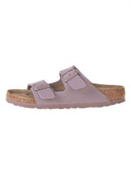 Birkenstock Klapki "Arizona" w kolorze fioletowym rozmiar: 35. Różowe klapki Birkenstock, bez wzorów, klasyczne, z otwartym noskiem, bez obcasa, bez zapięcia. Za 304.95 zł.
