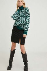 Answear Lab sweter damski kolor zielony ciepły z golfem. Zielone swetry Answear Lab, m, bez wzorów, z dzianiny, bez ramiączek. W wyprzedaży za 179.99 zł.