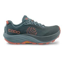 Damskie buty trailowe Topo Athletic Pursuit 3. Szare buty do biegania Topo Athletic, na zimę, bez wzorów, bez zapięcia, do biegania. Za 774.50 zł.